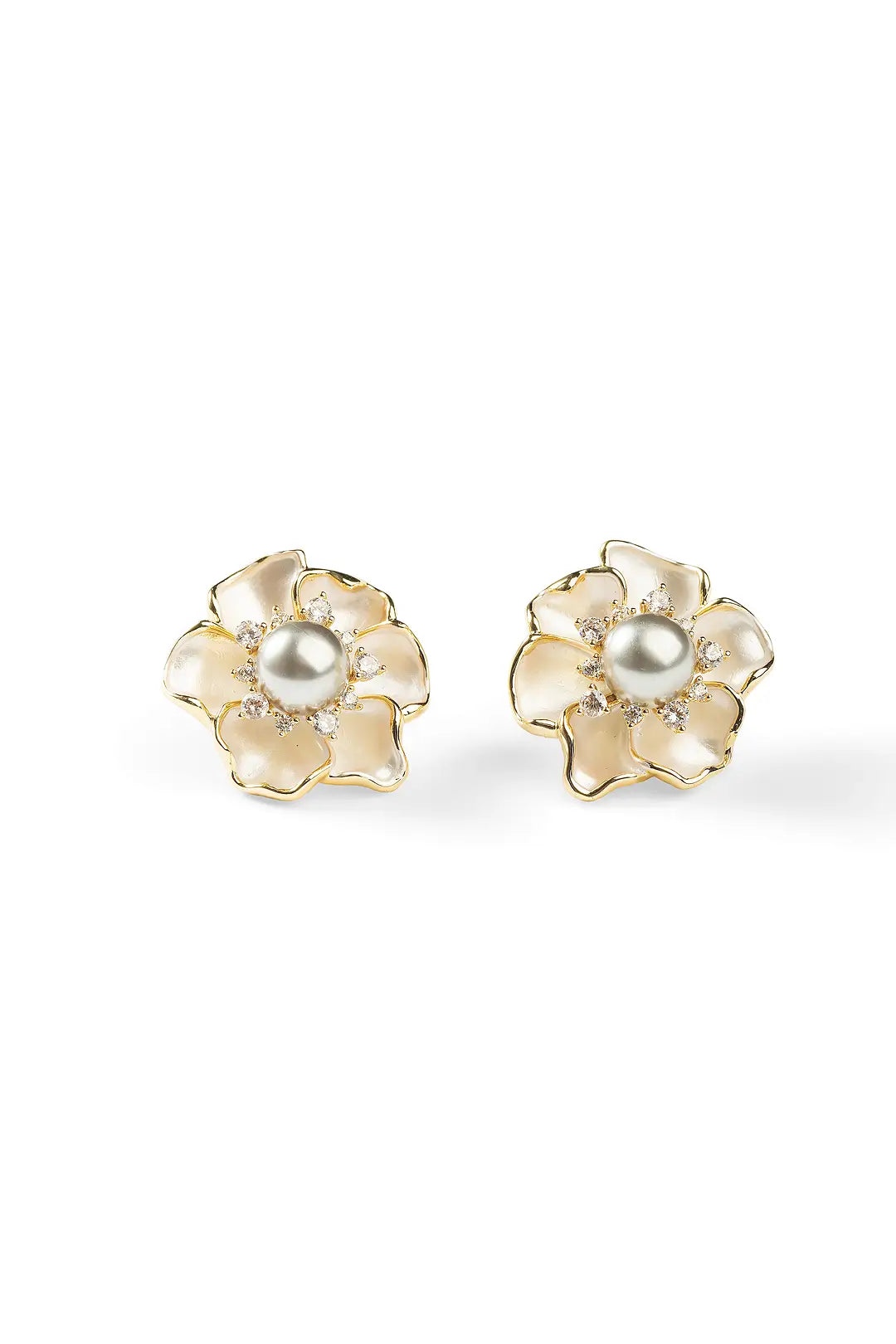 Aiko Tanaka Koharu earrings, gold mother-of-pearl flower studs with pearl centers, on a white background