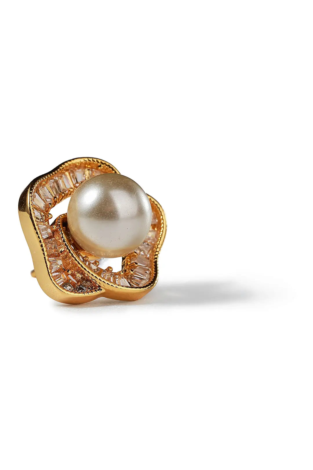Aiko Tanaka Madoromi earring, a white pearl cupped in sculpted gold petals with crystal accents, white background